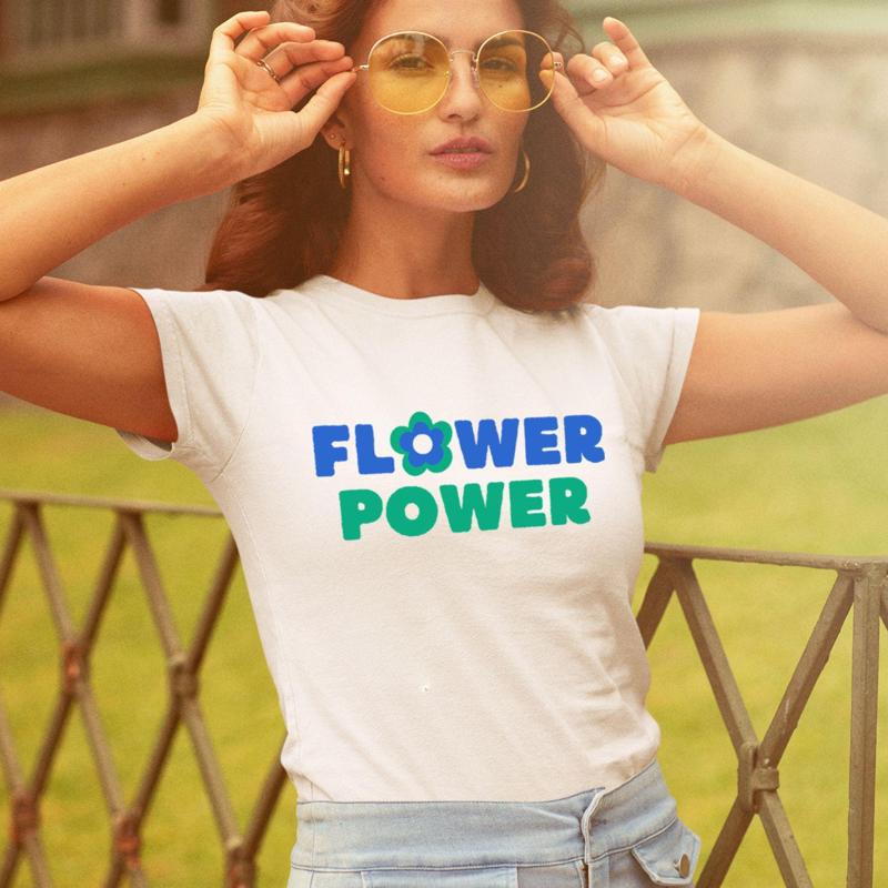 Women'S Fashion In The 70S - Flower Power T Shirt Hippie Floral