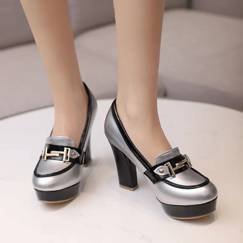 Fashion Metal Chain Women Loaf - Women Fashion Reddit ulasan dan harga