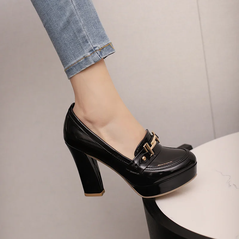Fashion Metal Chain Women Loaf - Women Fashion Reddit ulasan dan harga