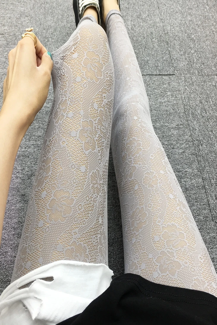 South Korea 2025 Lace Bottoms  - Women'S Fashion Trends Summer 2025 ulasan dan harga